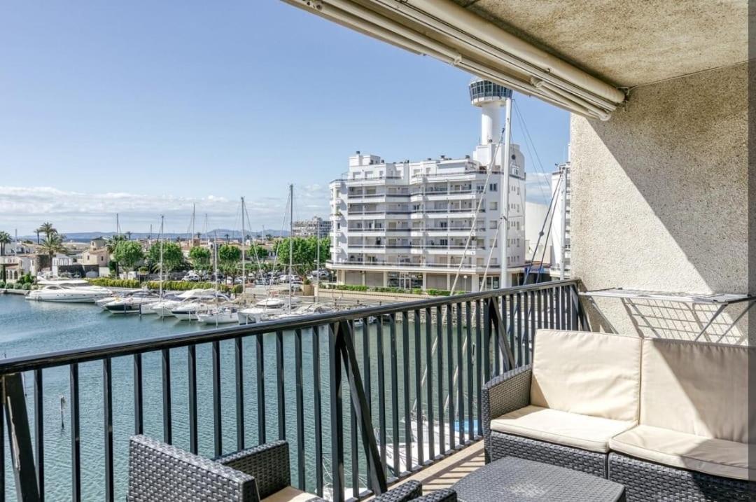 Apartamento Con Vistas A Mar Y Canal. Empuriabrava Eksteriør billede